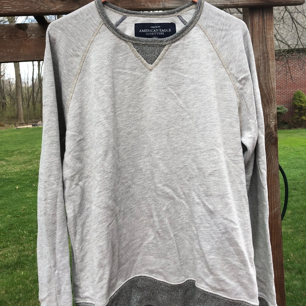 American Eagle sweater nwot medium